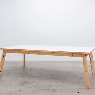 メンバーは20代前半が中心。新進気鋭のデザインファームによる家具｜NEW DOMAIN