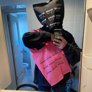 現代美術作家の加賀美健とZUCCa 初のコラボレーションコレクションが発売｜ZUCCa