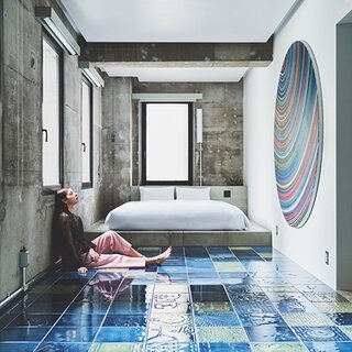 “疲れに行く”オルタナティブホテル!?　「BnA_WALL」が東京・日本橋に誕生｜TRAVEL