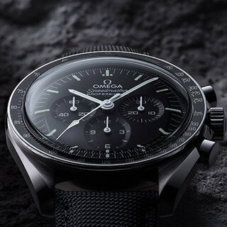 スピードマスター ムーンウォッチ マスター クロノメーター|OMEGA