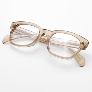 昭和を代表するセルロイド眼鏡『No.3』。新色は“スモーキーウイスキー”｜NTS