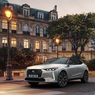 アヴァンギャルドとエレガンスが進化した新型DS 4をワールドプレミア｜DS