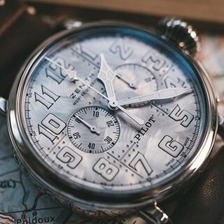 ヴィンテージ航空機のデザインにインスピレーションを得た「パイロット タイプ20 クロノグラフ シルバー」｜ZENITH