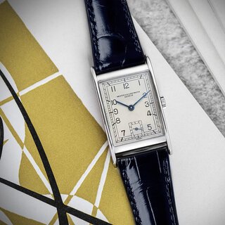 修復されたヘリテージモデルを購入できる「レ・コレクショナー」開催|VACHERON CONSTANTIN