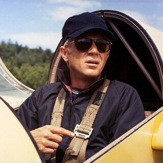 イタリアの名門ペルソールから「スティーブ・マックイーン スペシャルエディション」が誕生｜Persol