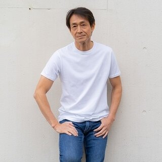 “白Tレジェンド”吉田栄作と白Tシャツ専門店のコラボレーションTシャツが登場｜#FFFFFFT