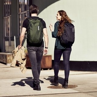 デザイン性が高くPC収納に優れたバックパックがヒットする理由｜THULE