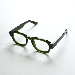 フランク・ロイド・ライトの理念からインスパイア。イタリアのアイウエアが初上陸｜OPHY