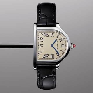 Watches & Wonders 2021新作。独創的な“鐘”型の「クロシュ ドゥ カルティエ」|CARTIER