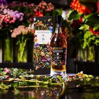 グレンモーレンジィのイメージを約100種類の花で表現した、東 信氏とのコラボモデル｜GLENMORANGIE