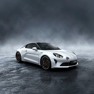 ボディとルーフのコントラストが映えるアルピーヌの日本専用限定モデル|Alpine
