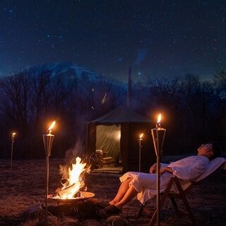 「星のや軽井沢」が、浅間山を望む高台で景色とサウナを満喫する 「冬の寒暁（かんぎょう）サウナ」を実施｜TRAVEL