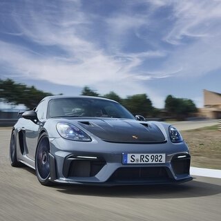 718レンジのトップモデル、718ケイマンGT4 RSが予約受注を開始｜Porsche