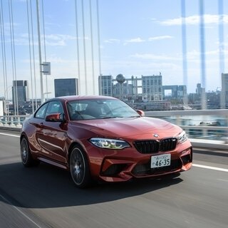 BMW M2に試乗──繊細にチューニングされたレースカーを思わせる走りが魅力｜BMW