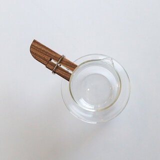 明治45年創業の小泉硝子製作所が生産を担当。コーヒーサーバーが完成｜STUDIO PREPA