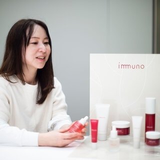 【後編】読者プレゼントあり！　原料の原料がアルコールを含んでいたら アルコールフリーではない。 由来を徹底的に調べてこその原料表示にこだわる。