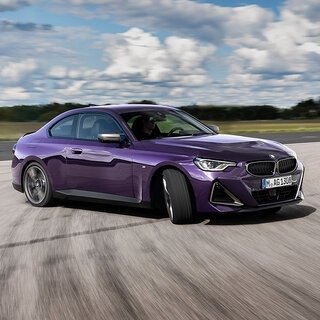 BMWのコンパクトクーペ「2シリーズ」が日本上陸──よりクーペらしいダイナミックな走りを実現｜BMW
