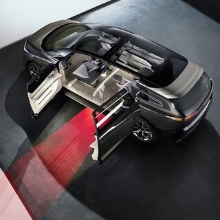 アウディが未来の大都市での活用を見据えて開発したEVコンセプトモデルとは？｜Audi