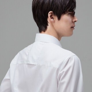 夏を快適に過ごすウェアラブルサーモデバイス「REON POCKET」専用のビジネスシャツが登場｜SONY
