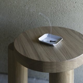 2021年より始動したインセンスブランドが示す、新たな香りの在り方｜√595 