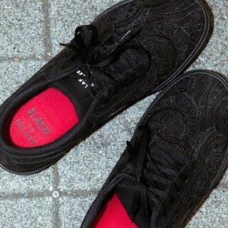 DELUXEとLAKAIのコラボレーションスケートシューズが登場。GRIFFINをベースにした高級感溢れる一足｜DELUXE