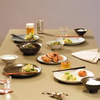 「B品」を生み出さない意匠と生産体制を確立。多様性にあふれた食卓を支える器｜ALONGU 明論具 