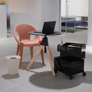 人気の収納ワゴン「360°コンテナ」に日本限定で4段バージョンが新登場｜Magis