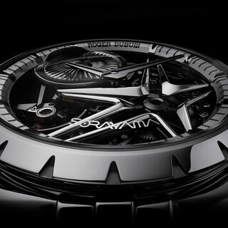 世界的イラストレーター・空山 基氏と、ロジェ・デュブイが夢のコラボレーション|ROGER DUBUIS