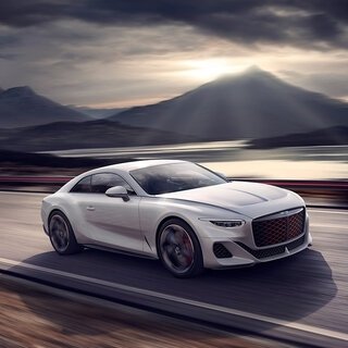 マリナーが手掛ける世界で18台限定の2シーターGT「バトゥール」を公開｜BENTLEY