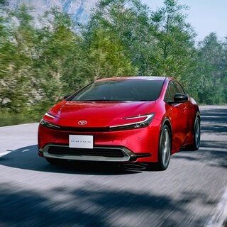 新型プリウスが発売──「一目惚れするデザイン」と「虜にさせる走り」を兼ね備えたエモーショナルなクルマを目指して｜TOYOTA