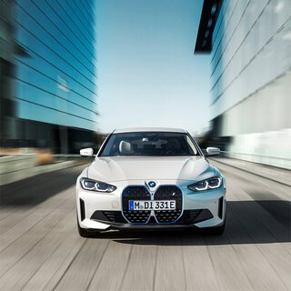 BMW i4に500km以上の航続距離を誇るエントリーモデルが登場|BMW