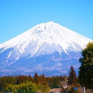 富士宮ルートで登る日本の象徴。肌で体感する歴史。｜TRAVEL