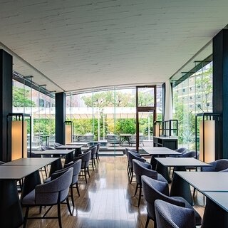 緑あふれる庭園とワンランク上の食体験を。グランドハイアット 福岡の「グランド クラブ」｜GRAND HYATT FUKUOKA