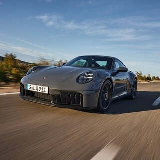 ポルシェ911史上初のハイブリッドモデル「911カレラGTS」誕生|Porsche