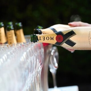 南仏にトリップ。モエ・エ・シャンドンで楽しむサマーナイトイベント「 Soirée Blanche ～ソワレ ブランシュ～ 」｜MOËT & CHANDON