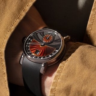 クワイエット・ラグジュアリーの時代に輝く、至高のクラフトワーク|CHRONOSWISS