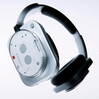 テック新時代を築く「Nothing」のヘッドホン