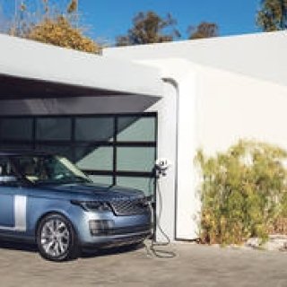 レンジローバーとレンジローバー・スポーツにPHEVモデルを追加|Land Rover