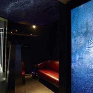 プラネタリウム空間で施術する熟眠ヘッドスパ『QUIRON』｜BEAUTY