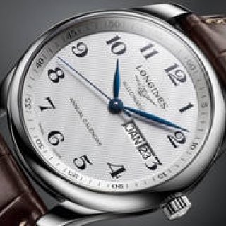 常識を覆す超コスパ。ロンジンから初登場したアニュアルカレンダー｜LONGINES