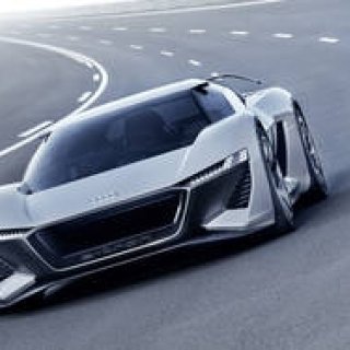 アウディ、EVコンセプトカー「PB18 eトロン」を初披露｜Audi