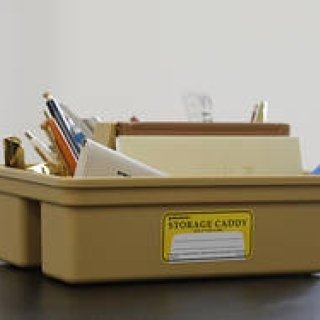 定番人気商品「ストレージキャディ」。よりインテリアに馴染みやすい新色｜penco