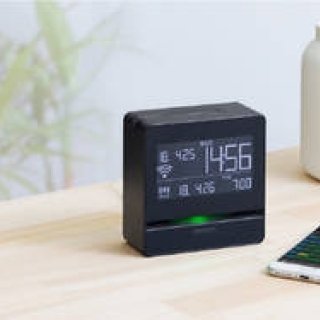 音声で予定をお知らせ。Googleカレンダーにも対応するデジタル時計｜KINGJIM