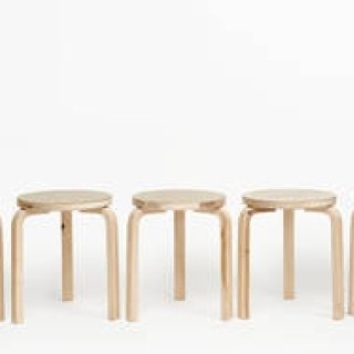 「FIN/JPNフレンドシップ コレクション」第一弾のスツールに注目｜Artek