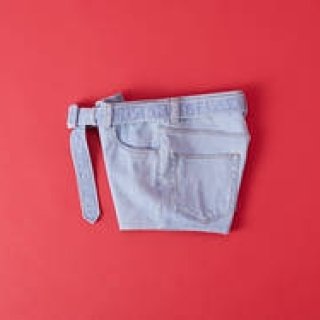vol.35「一年中、ショーツ」PRADA|プラダ
