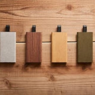 PSE法とMFiに対応。安全性が向上した薄型モバイルバッテリー|NuAns