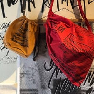 内田洋一朗氏（MOGNO6.）のアートワークが光るオリジナルバッグ｜VIVO,VA