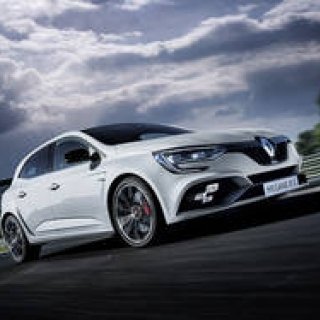 スポーツドライビング性能を高めたメガーヌR.S.のMT限定モデル｜Renault