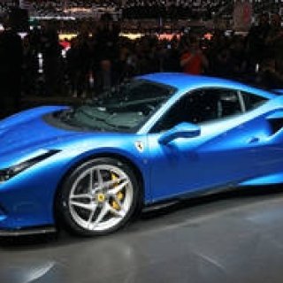 フェラーリV8へのオマージュ「F8トリブート」デビュー｜Ferrari