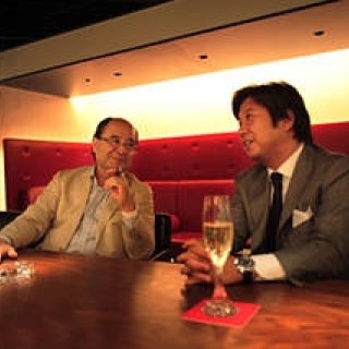 （4）バカラ パシフィック 小川 博さん「B barで語らう」